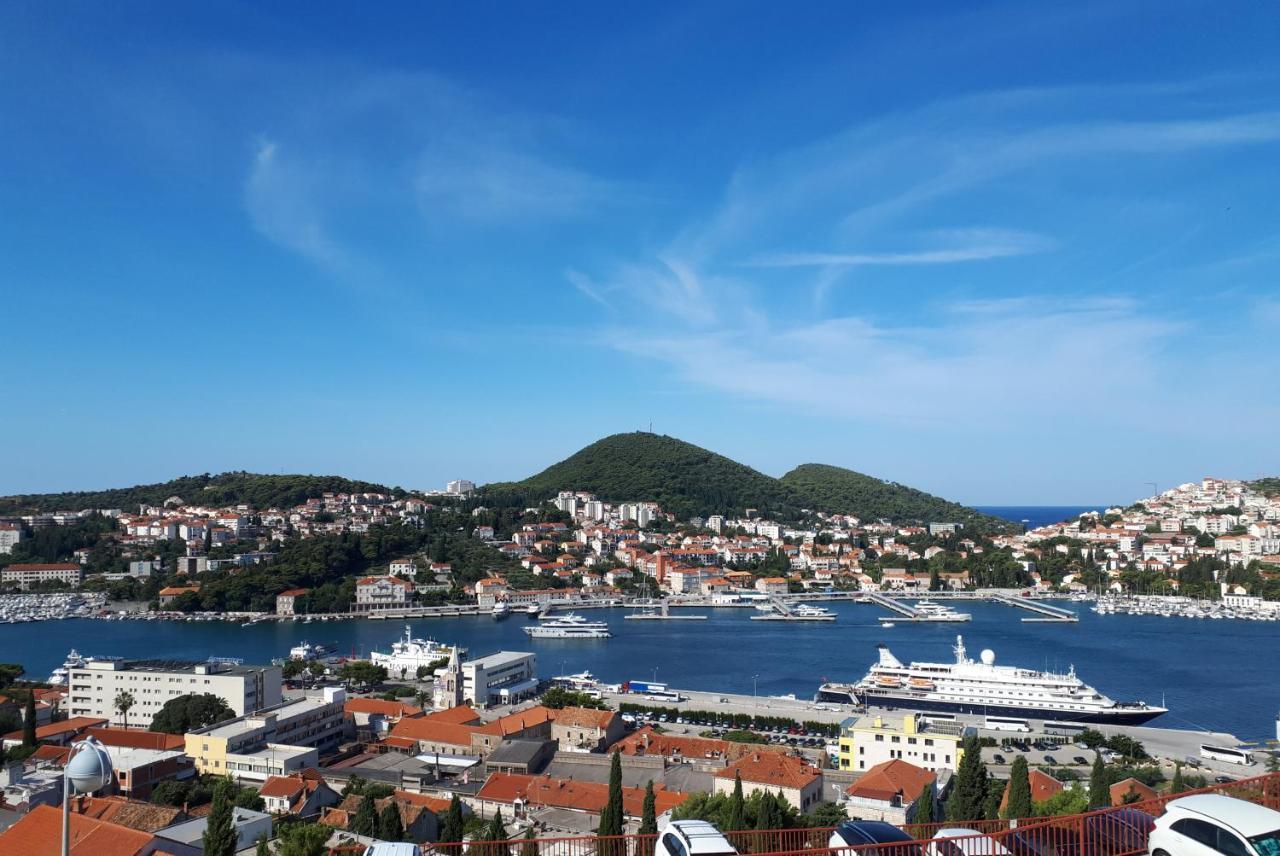 Luna & Lea Sea View Apartament